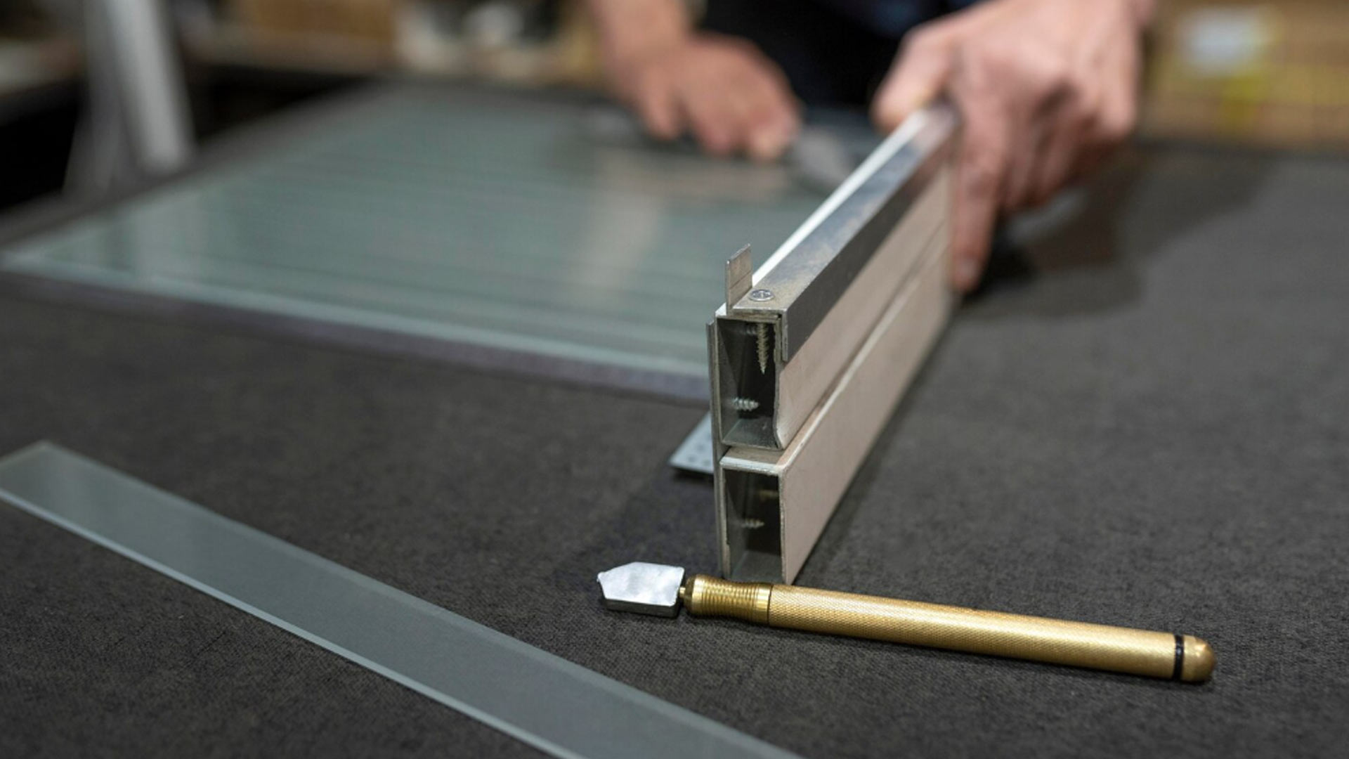 Glass Repair Image